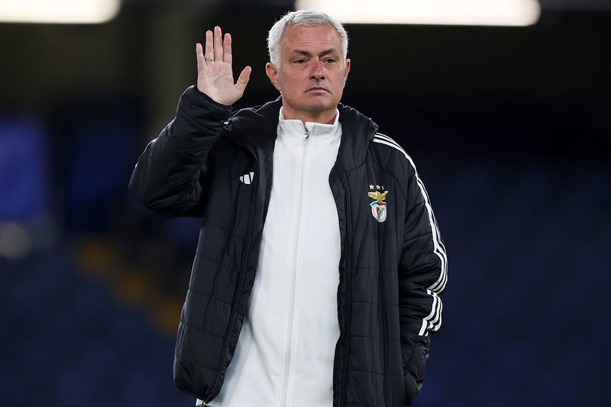 UEFA Champions League 2025-26 Benfica's head coach Jose Mourinho_1