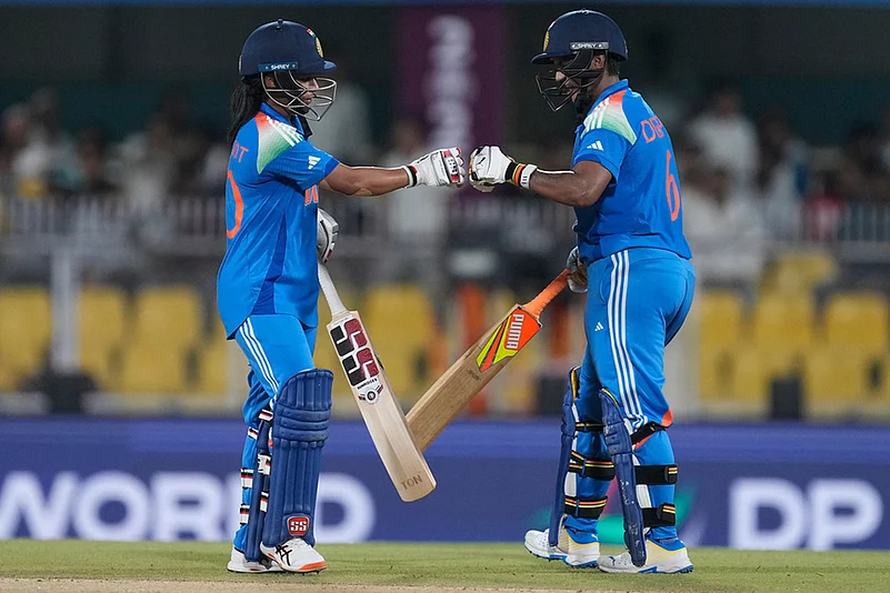 India Womens Cricket World Cup 2025 match India vs Sri Lanka_Amanjot Kaur, Deepti Sharma