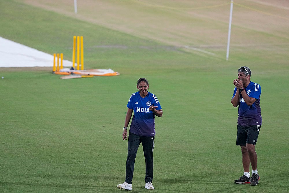 | Photo: PTI/Swapan Mahapatra : ICC Women's Cricket World Cup: Team India training