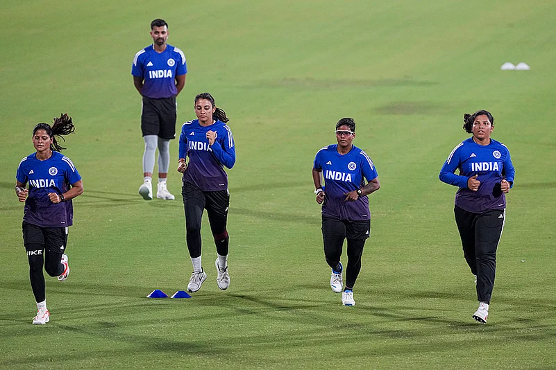 ICC Womens Cricket World Cup Team India training photos_Radha Yadav, Smriti Mandhana