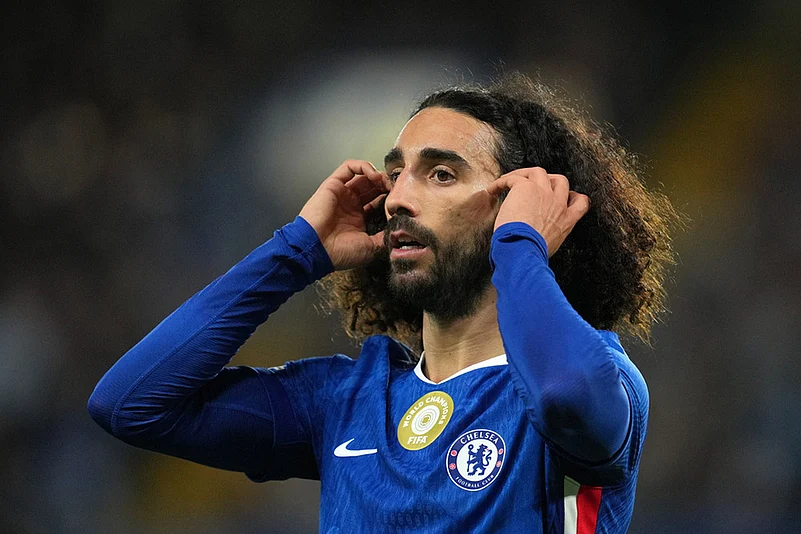 UEFA Champions League 2025-26 match Chelsea vs SL Benfica_Marc Cucurella