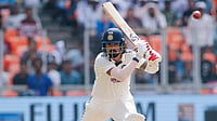 India Vs South Africa Live Cricket Score, 1st Test Match Day 2: Rahul, Sundar Eye Big Stand As IND Trail 122 BCCI : India vs South Africa 1st Test Match Live cricket Score, Day 2: KL Rahul in action during IND vs SA match.