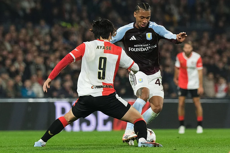 UEFA Europa League 2025-26 soccer match Feyenoord vs Aston Villa_Ayase Ueda