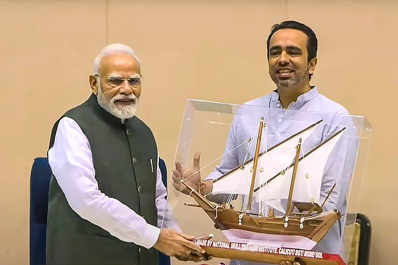 PM unveils youth-focused initiatives