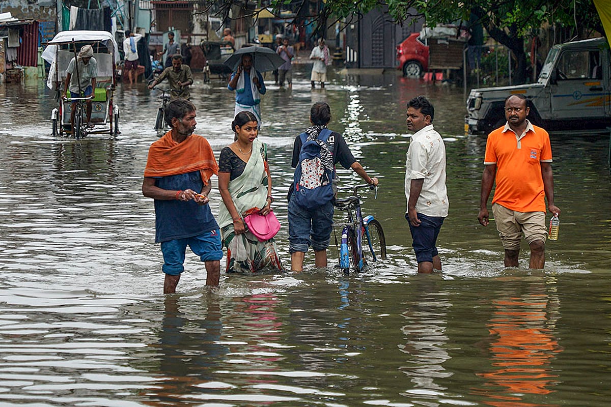Weather: Rain in Varanasi