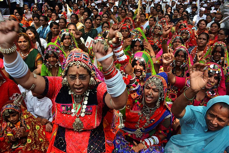 Banjara community protest demanding ST status in Thane
