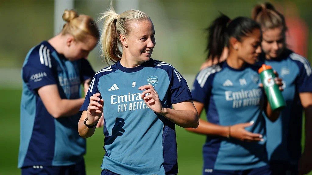 Ben Whitley/PA via AP : Arsenal's Beth Mead, front, during a training session in London ahead of their UEFA Women's Champions League match against Lyon. 