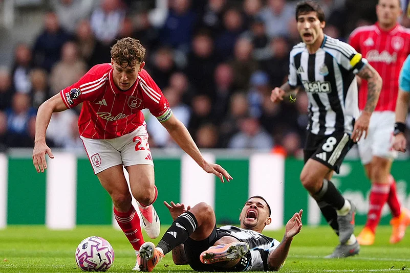 English Premier League: Nottingham Forest vs Newcastle United