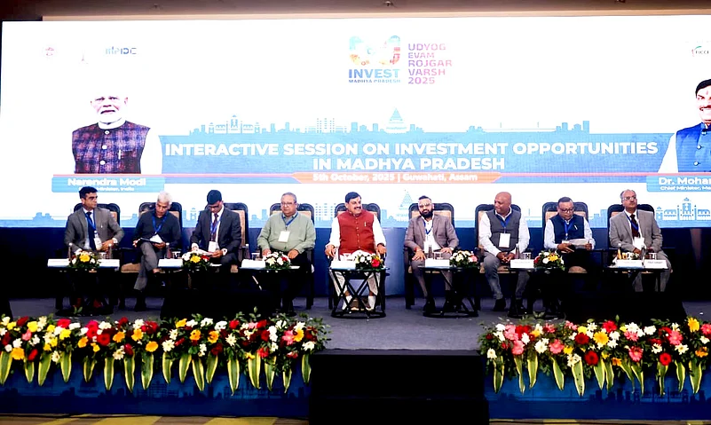 Chief Minister Dr. Mohan Yadav with leading industrialists and investors