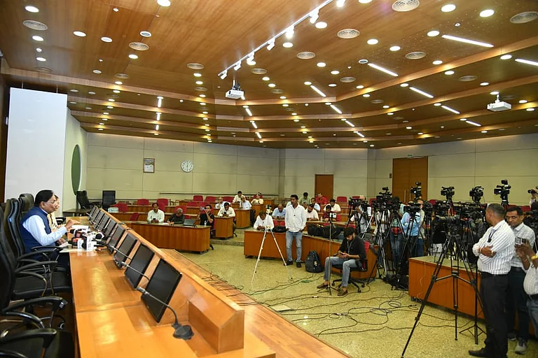 Shri Rushikesh Patel, Spokesperson Minister at press conference announcing Gujarat Vikas Saptah - null