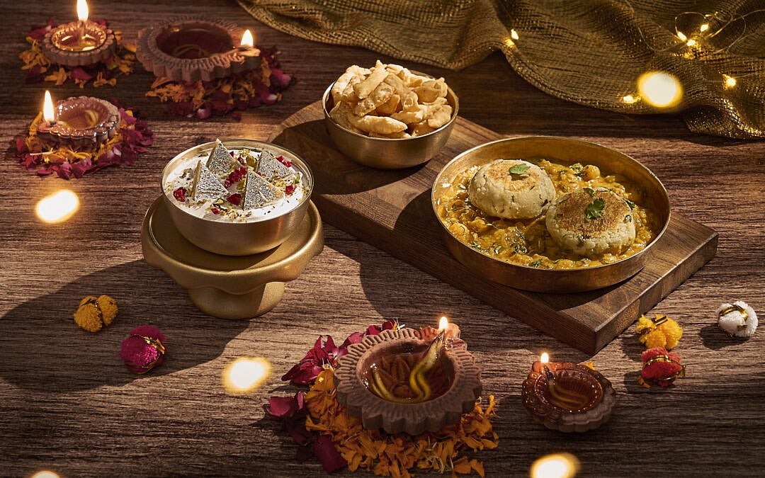 Food Traditions Of Diwali: The Most Famous Sweets And Snacks For Your Feast