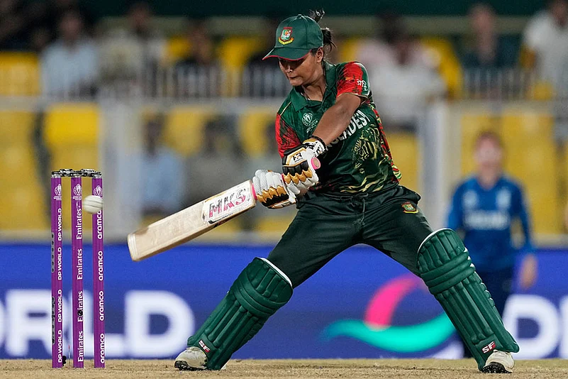 ICC Women Cricket World Cup 2025 BAN-W Vs ENG-W match_Sobhana Mostary