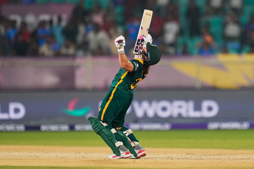 | Photo: AP/Aijaz Rahi : ICC Women's World Cup 2025: India Vs South Africa