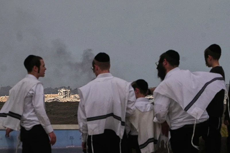 Gaza war Israel Hamas peace deal photo gallery_Jewish men