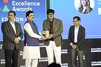 Aksha Kamboj, Executive Chairperson, Aspect Global Ventures receiving the Outlook Business Spotlight Nation Builders Excellence Award