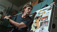 Caught Stealing Review | Austin Butler Powers Darren Aronofsky’s Coolly Slapdash Crime Caper Sony : Still