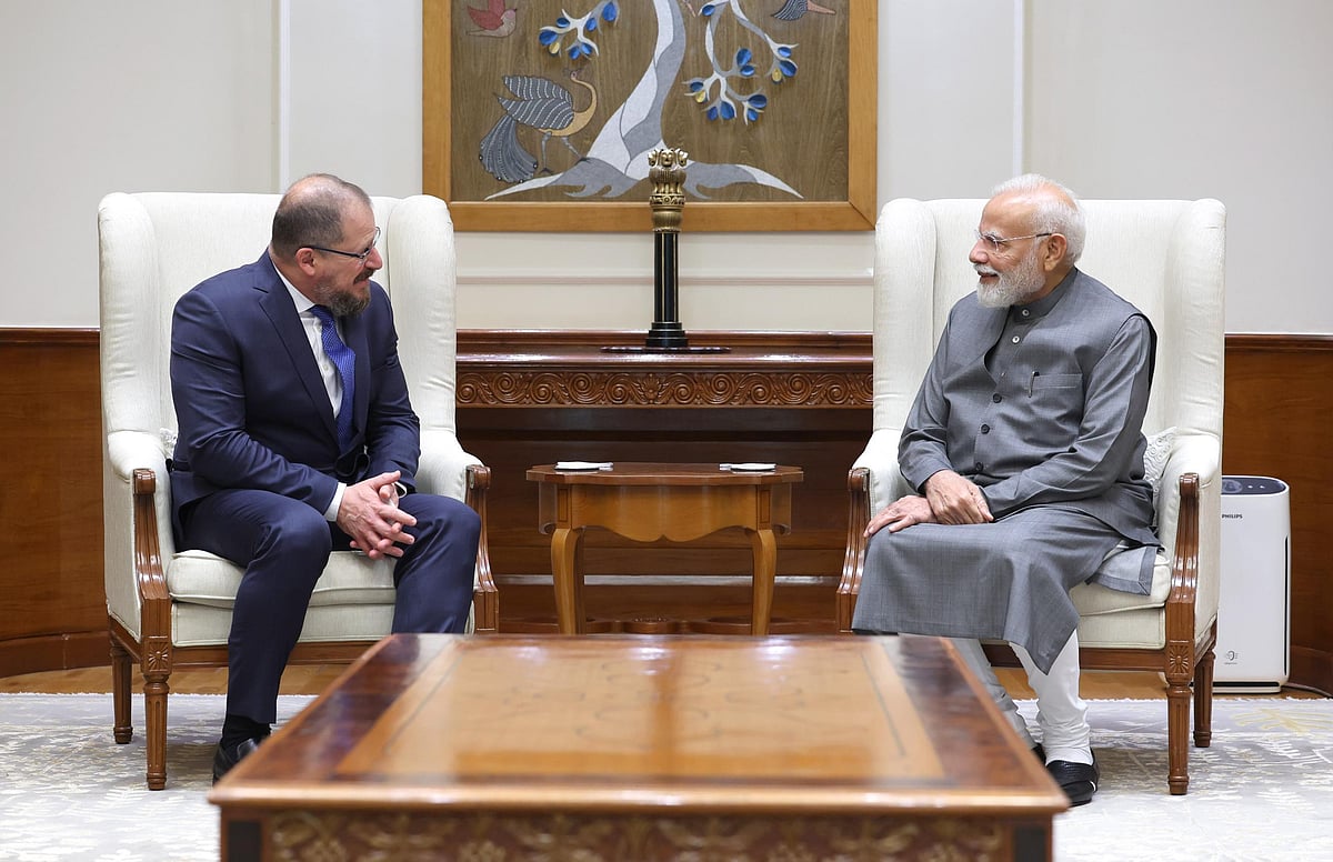 X.com/cristianoamon : Modi lauded Qualcomm’s contribution to strengthening India’s Semiconductor Mission and IndiaAI initiative. 