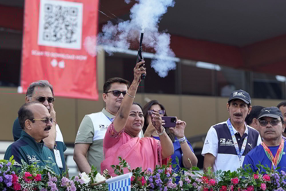 Delhi Half Marathon 2025 photos_Delhi Chief Minister Rekha Gupta