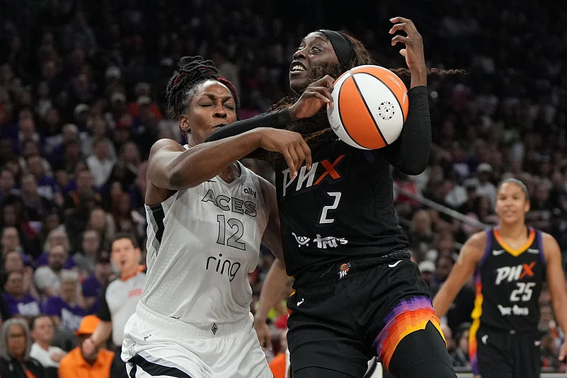 WNBA Finals Las Vegas Aces vs Phoenix Mercury Basketball game photos_Kahleah Copper