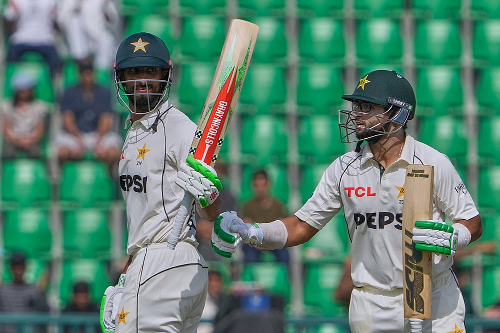Pakistan Vs South Africa, 1st Test Day 1 pics From Lahores Gaddafi Stadium_Shan Masood