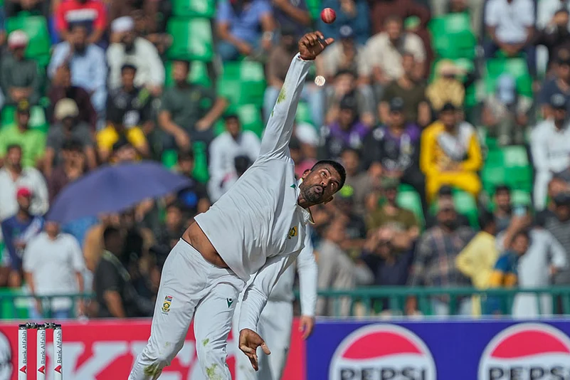Pakistan Vs South Africa, 1st Test Day 1 pics From Lahores Gaddafi Stadium_Prenelan Subrayen