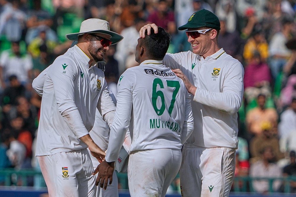 Pakistan Vs South Africa, 1st Test Day 1 pics From Lahores Gaddafi Stadium_Senuran Muthusamy