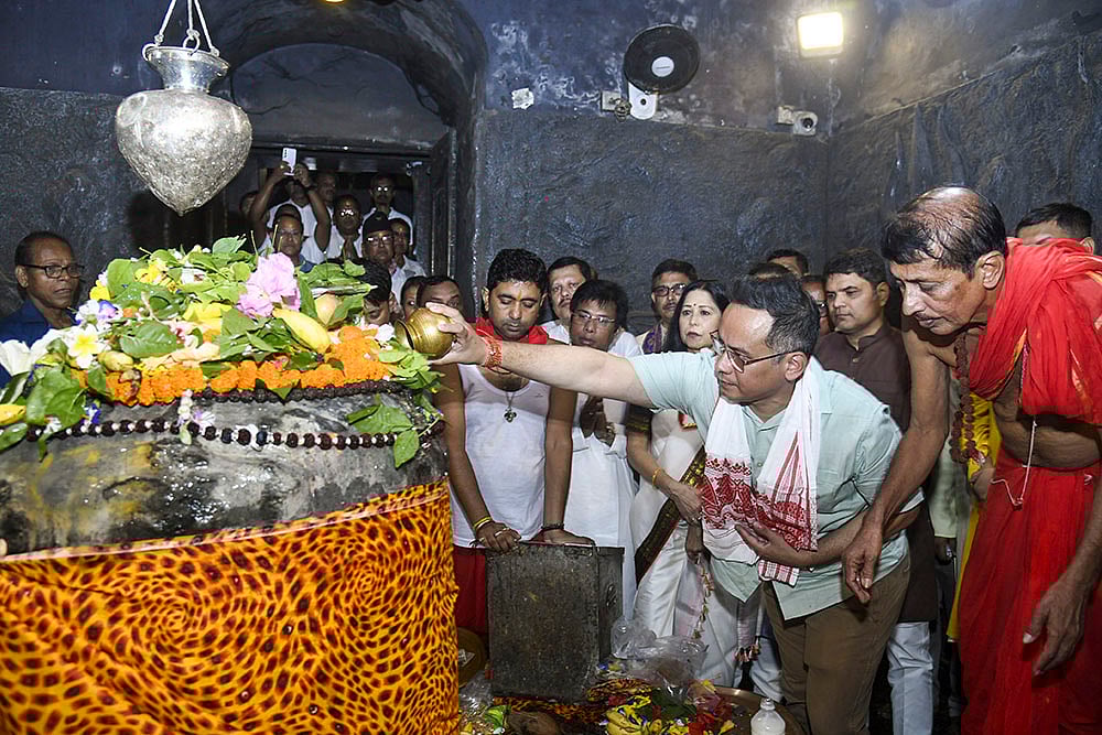 Gaurav Gogoi at Mahabhairab Temple