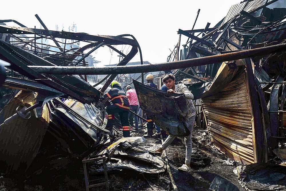 Fire incident in Mumbais Kurla area