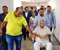 PTI : RJD chief Lalu Prasad Yadav, his wife Rabri Devi, and son Tejashwi Yadav at Rouse Avenue Court for hearing on charges in the IRCTC scam case, in New Delhi, Monday, Oct. 13, 2025.