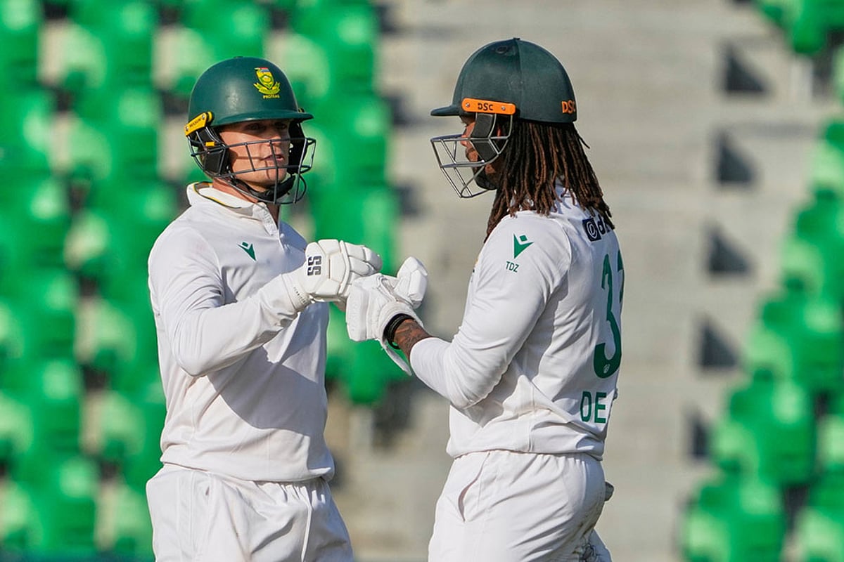 South Africa tour of Pakistan 1st test day 2 photos from Lahore_Ryan Rickelton, Tony dy Zorzi