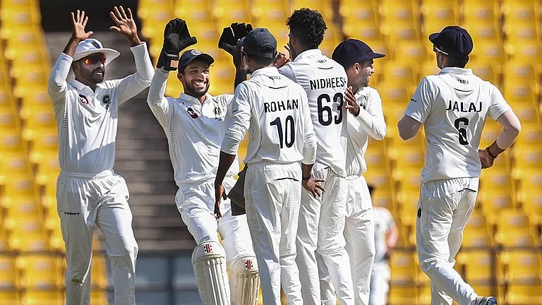 Ranji Trophy 2025-26 Highlights, Round One Day 4 Updates: Kerala team celebrating a wicket. - | Photo: PTI