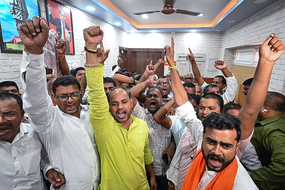 Bihar poll: Supporters of ticket seeker protest