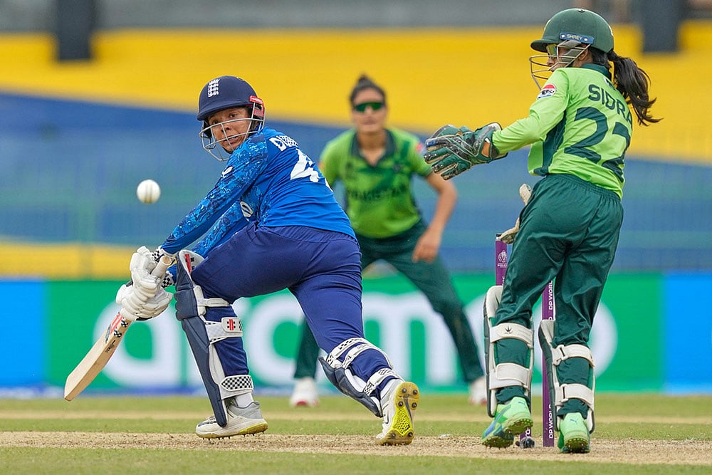 ICC Women’s World Cup 2025 Women’s Cricket Pakistan vs England_Sophia Dunkley