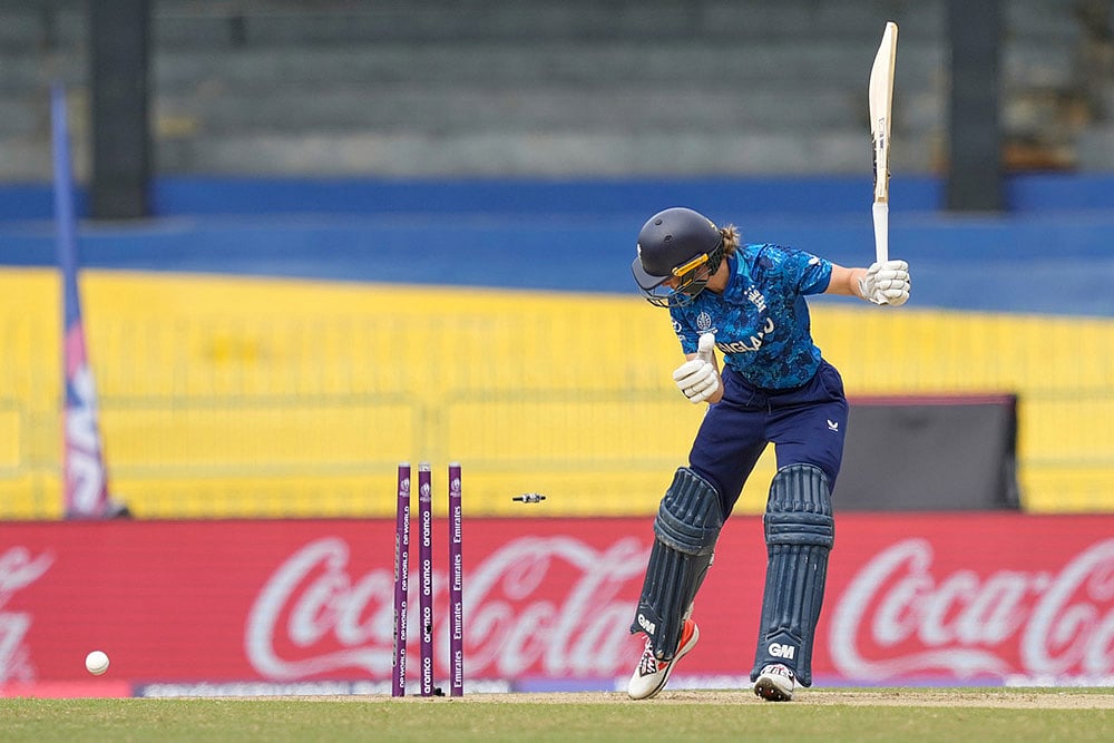 ICC Women’s World Cup 2025 Women’s Cricket Pakistan vs England_ Amy Jones