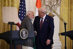 Newscom / AdMedia : An Indian team is already in Washington for talks; however, formal engagement has not yet begun as the government shutdown in the US is causing some delay.