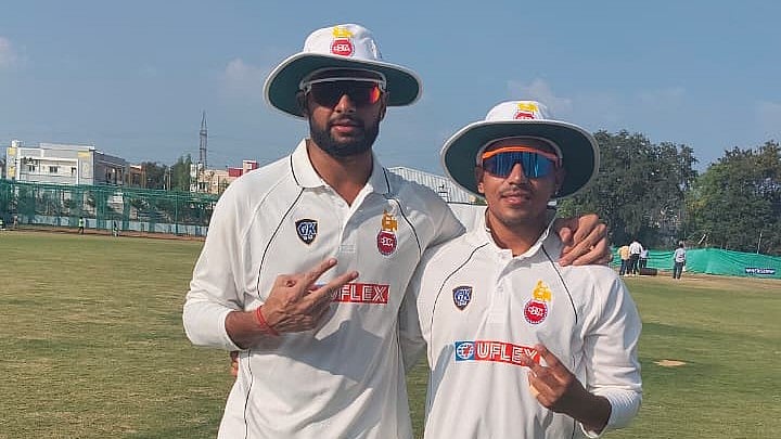 X/delhi_cricket : Sanat Sangwan (211*) and Ayush Doseja (209) scripted a record 319-run stand as Delhi declared on 529/4 vs Hyderabad (77/1).