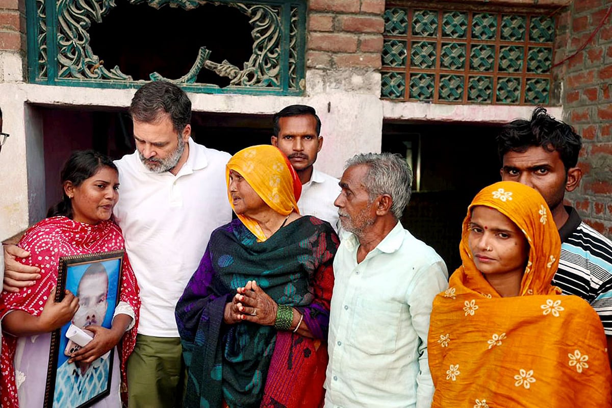 Rahul Gandhi meets family of Dalit man allegedly lynched in Rae Bareli