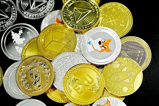 Best Crypto To Buy Now As Bitcoin Price Dips Below $110k