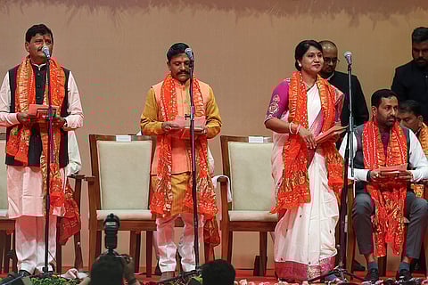 Swearing-in ceremony of Gujarat's new cabinet