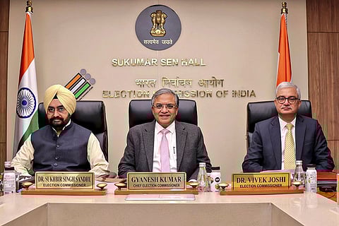 Bihar Polls: ECI holds meet with enforcement officials