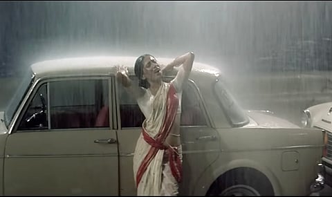 Patil in Aaj Rapat Jaye