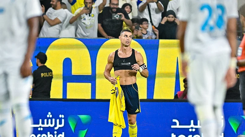 Cristiano Ronaldo Becomes Co-Owner Of mixed martial arts League WOW FC