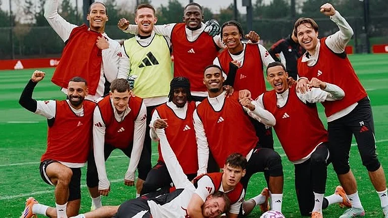 Liverpool players in training ahead of the English Premier League 2025-26 match against Manchester United at Anfield on October 19, 2025. - | Photo: Instagram/liverpoolfc