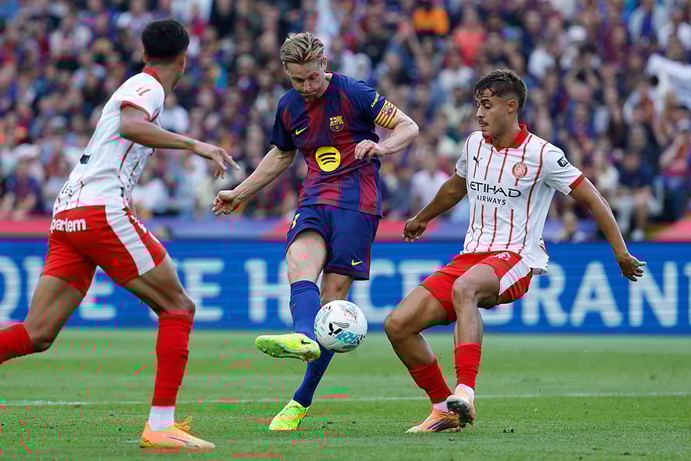 Spain soccer La liga Barcelona vs Girona match photos_Frenkie de Jong