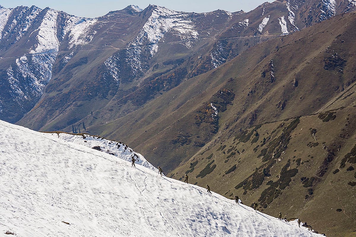Security at LoC ahead of Diwali