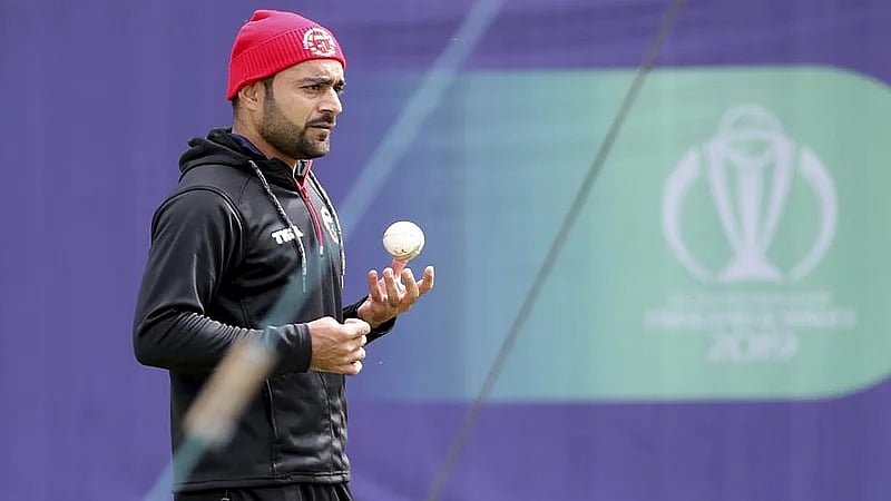 File : Afghan cricketer Rashid Khan took to social media to voice his condemnation of the Pakistani air strike on Paktika province.