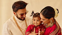 Instagram/Deepika Padukone : Deepika Padukone and Ranveer Singh reveal the face of their daughter Dua