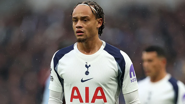 Xavi Simons in action for Tottenham - null