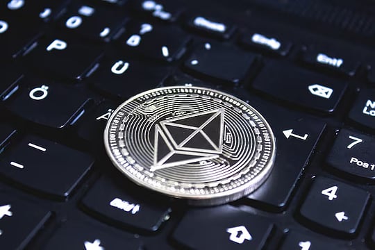 How Are Altcoins Transforming Decentralized Finance (DeFi) And Lending Platforms?