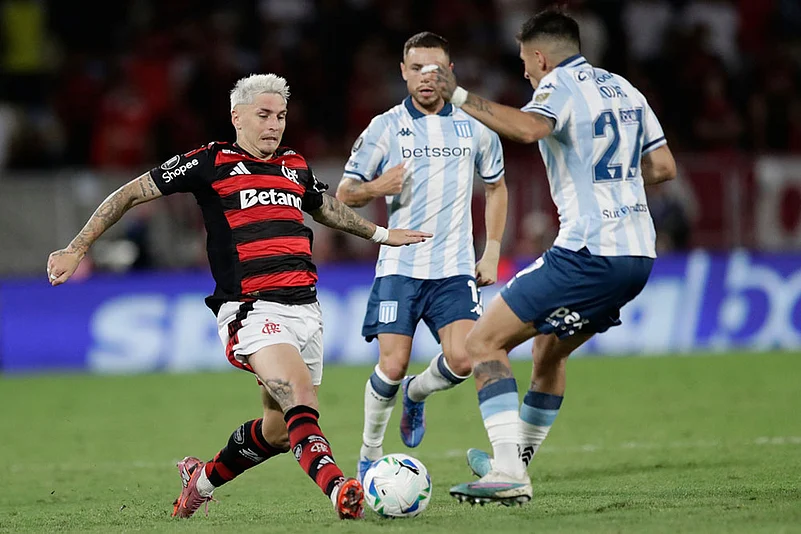 Brazil Argentina Copa Libertadores Semi-final 1st Leg Flamengo vs Racing Club: Guillermo Varela